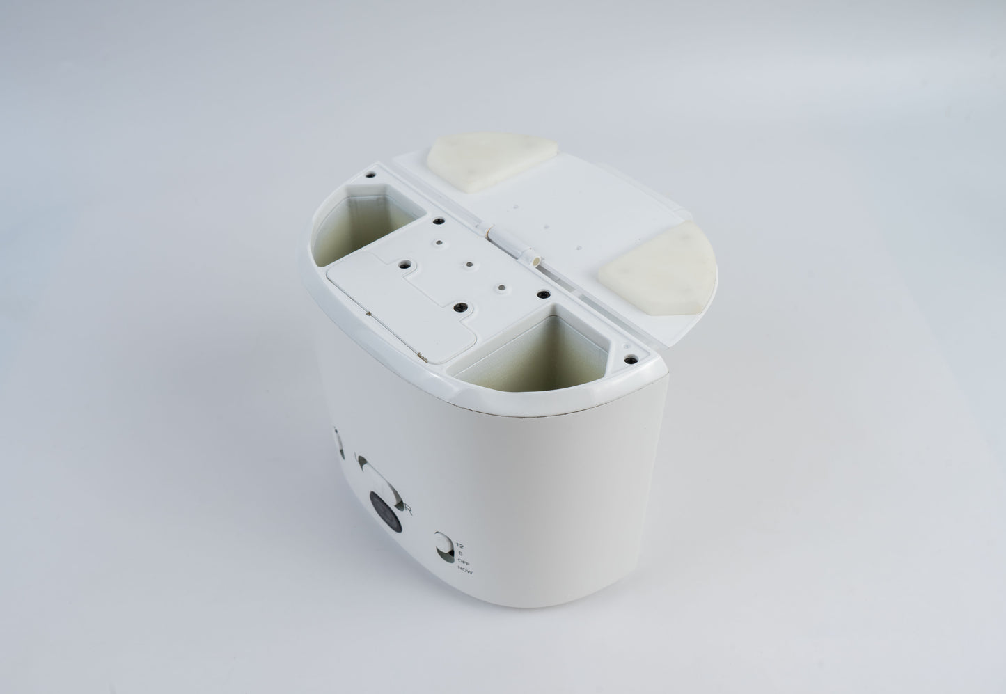 Magic Sprayer® – The Hands-Free Throne Freshener (Pre-Order Now)